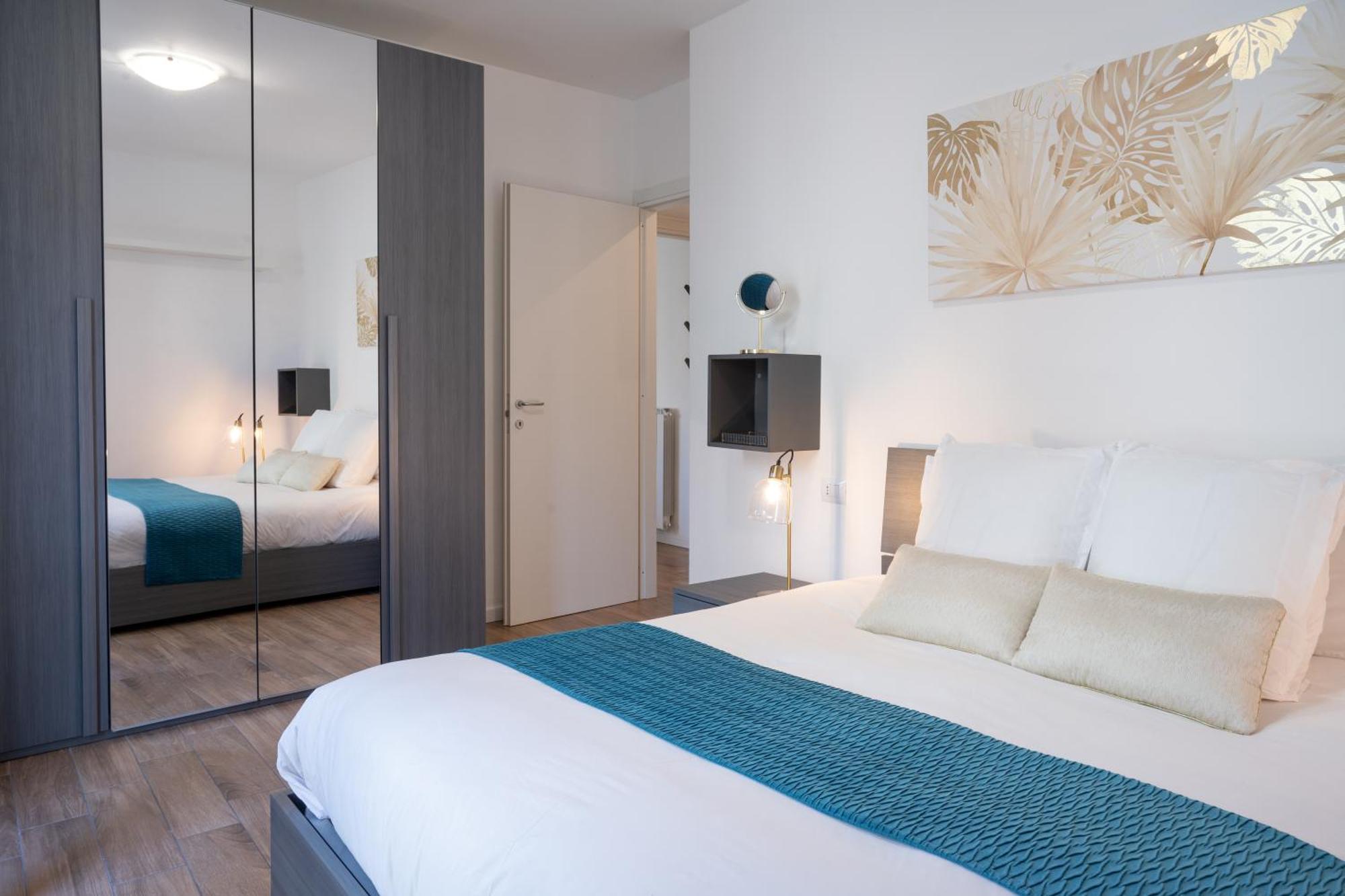 Lora Apartment,Free Private Parking, Self Check In,1 Como Dış mekan fotoğraf
