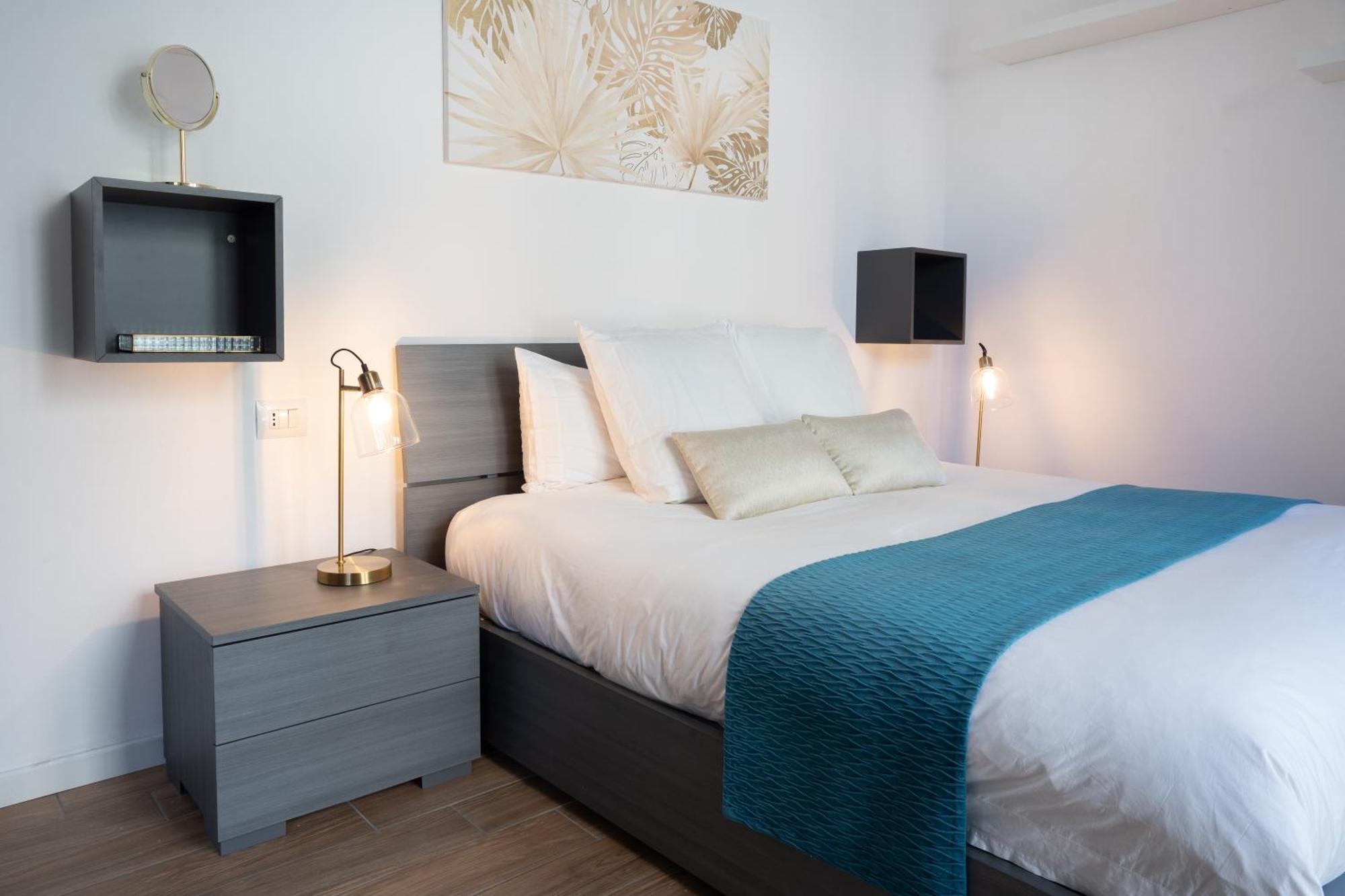 Lora Apartment,Free Private Parking, Self Check In,1 Como Dış mekan fotoğraf