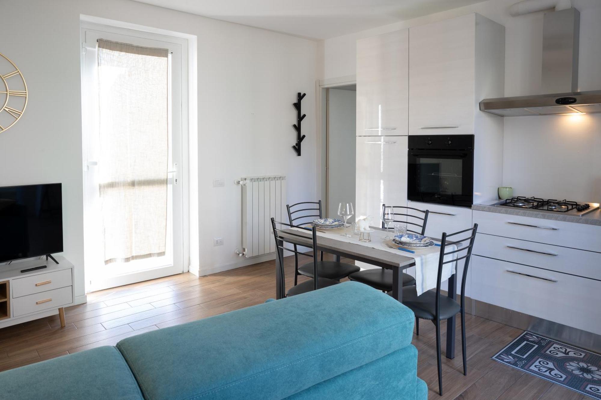Lora Apartment,Free Private Parking, Self Check In,1 Como Dış mekan fotoğraf